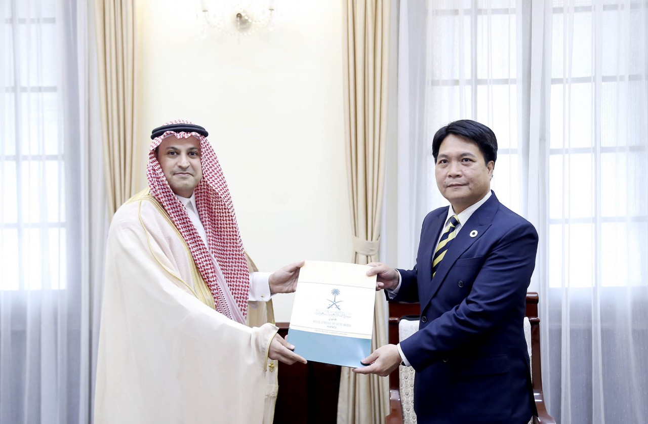 Tiếp nhận bản sao Ủy nhiệm thư bổ nhiệm Đại sứ tại Việt Nam