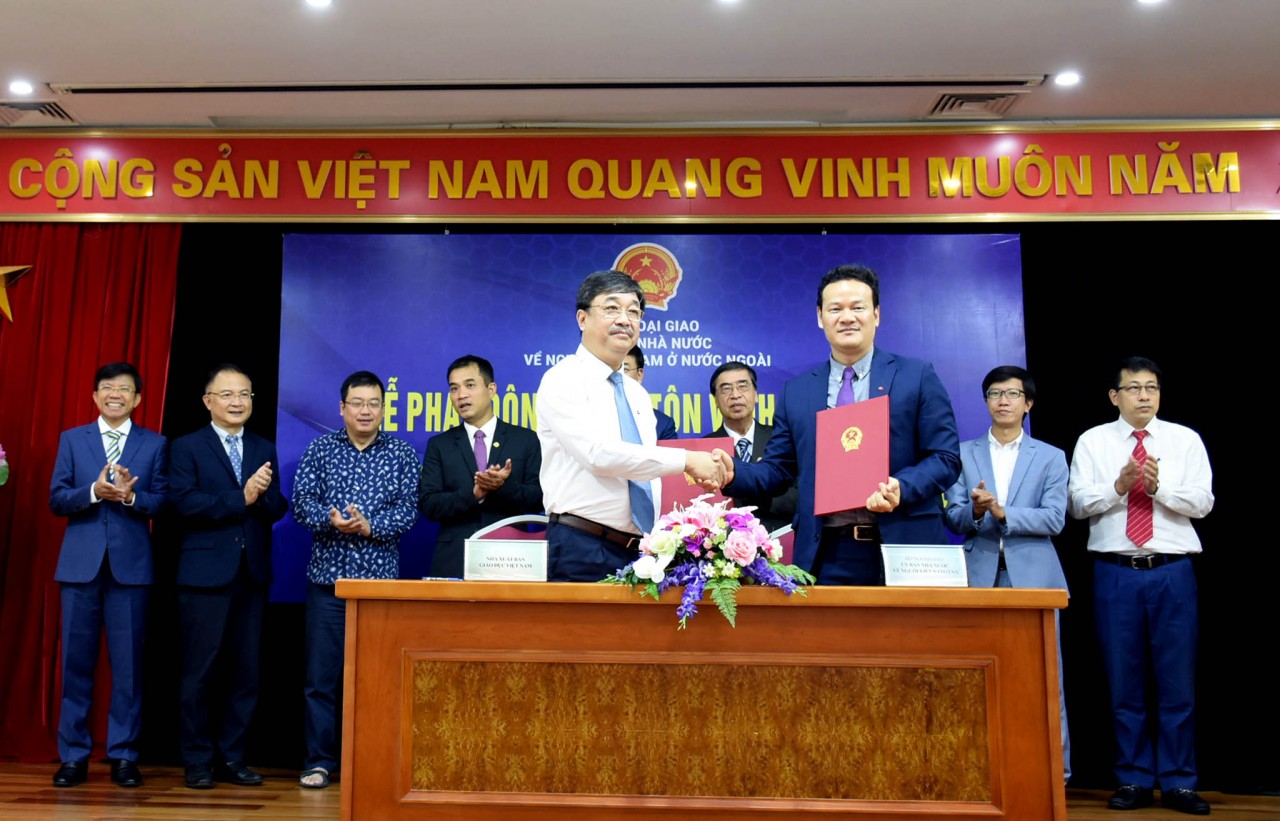 Ngày Tôn vinh tiếng Việt 8/9: Để tiếng mẹ đẻ là niềm tự hào của mỗi người Việt ở bất cứ nơi đâu