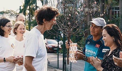 dai su g4 tuyen bong da nu viet nam la hinh mau cho phu nu