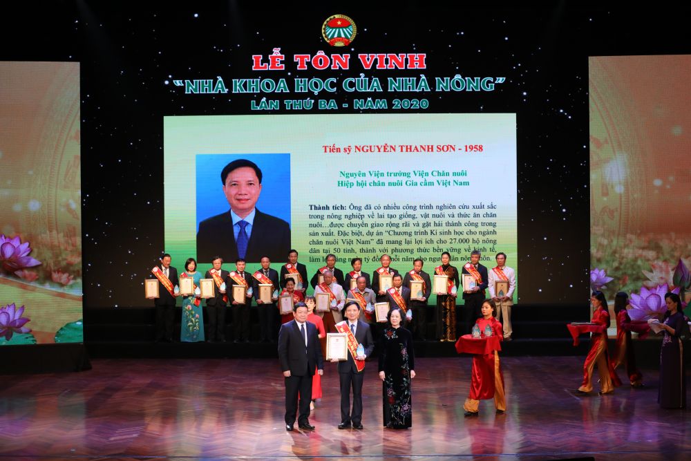 Tôn vinh 68 đại biểu