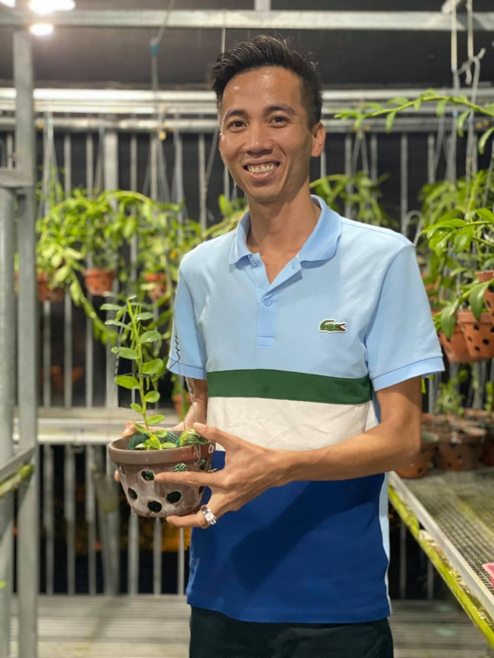 Chàng trai trẻ Lê Bảo Trân: 'Đam mê hoa lan đã ăn sâu vào máu tôi'