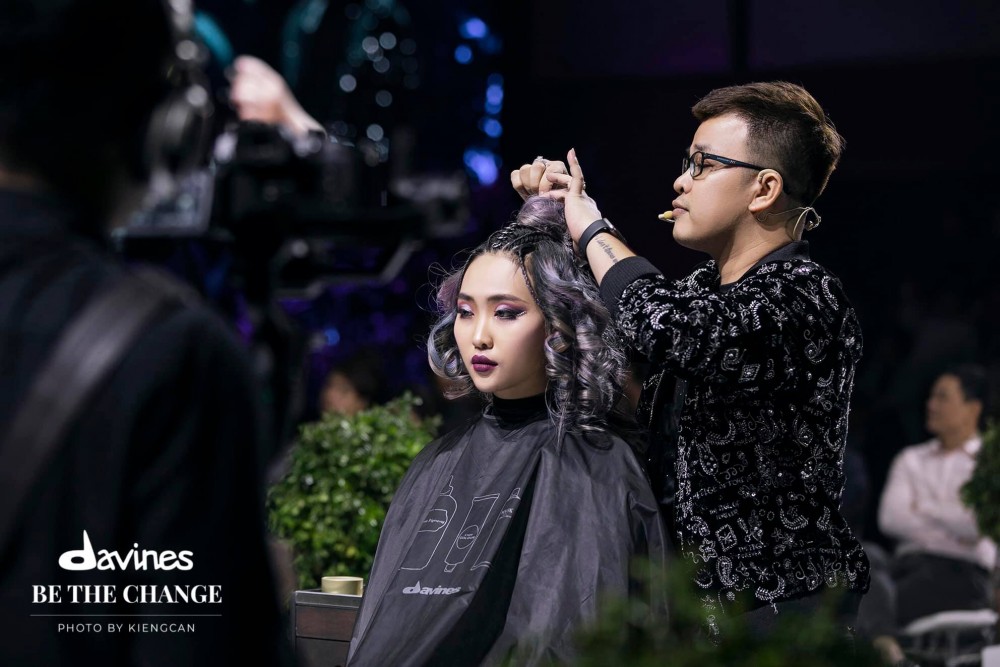 Salon Nguyễn Tiết Anh: Tận tụy trong từng việc nhỏ