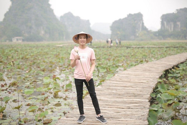 Theo chân Phạm Văn Sơn khám phá Ninh Bình