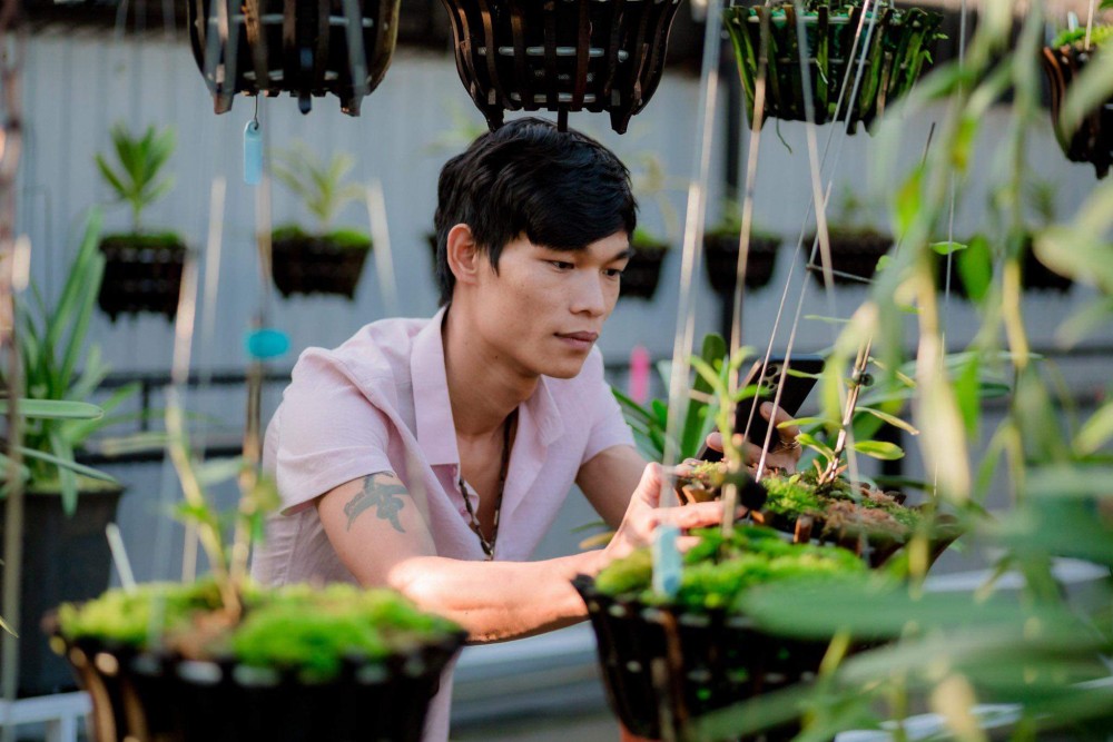 Hạc Hoàng Huy: Chàng trai 9X sở hữu vườn lan khủng Hạc Hoàng Huy: Chàng trai 9X sở hữu vườn lan khủng