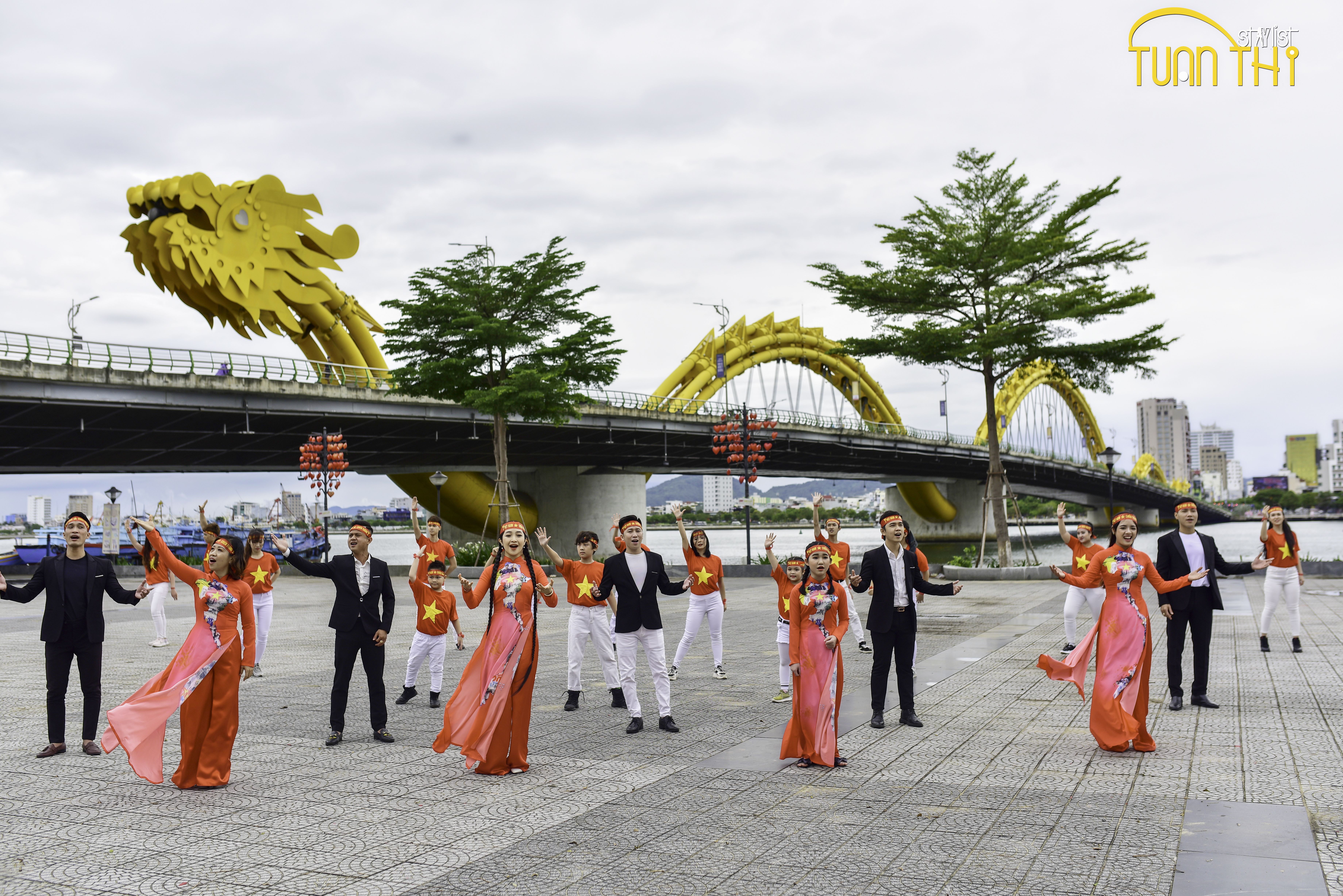 khuc khai hoan ca chao mua xuan dai thang