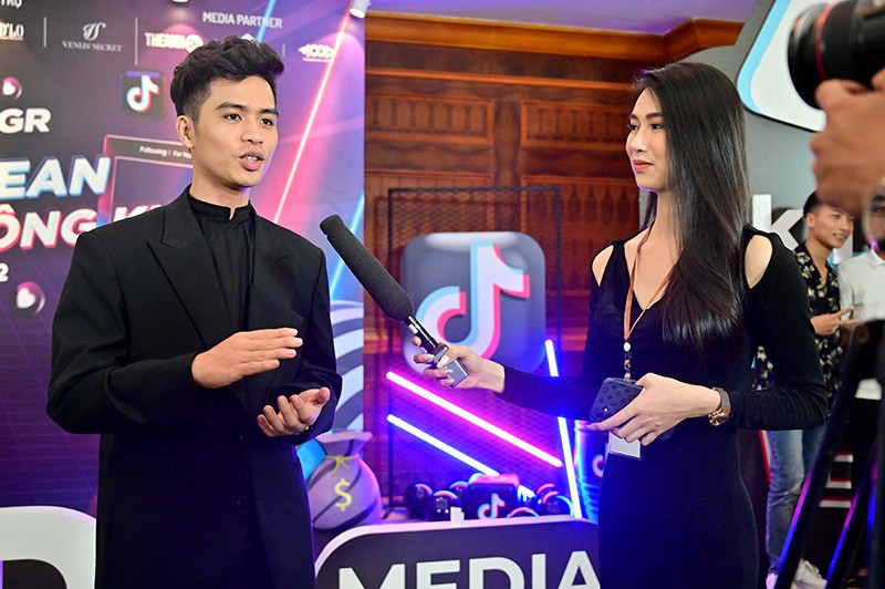 Fado Group, DC Media và Theanh28 ký kết hợp tác tại 'TikTok Blue Ocean - Vạn đơn không khó' Fado Group, DC Media và Theanh28 ký kết hợp tác tại 'TikTok Blue Ocean - Vạn đơn không khó'