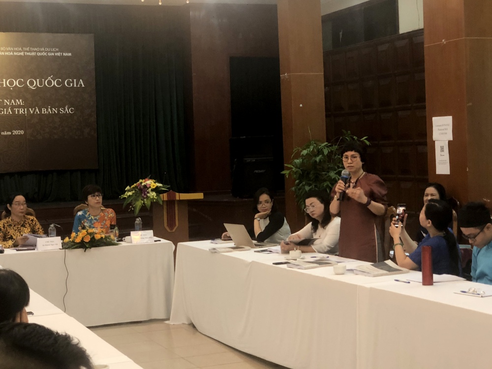 dau an van hoa qua trang phuc ao dai viet