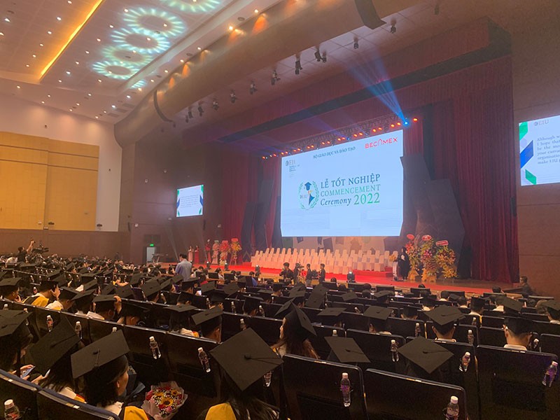 Toàn cảnh buổi lễ tốt nghiệp Toàn cảnh buổi lễ tốt nghiệp