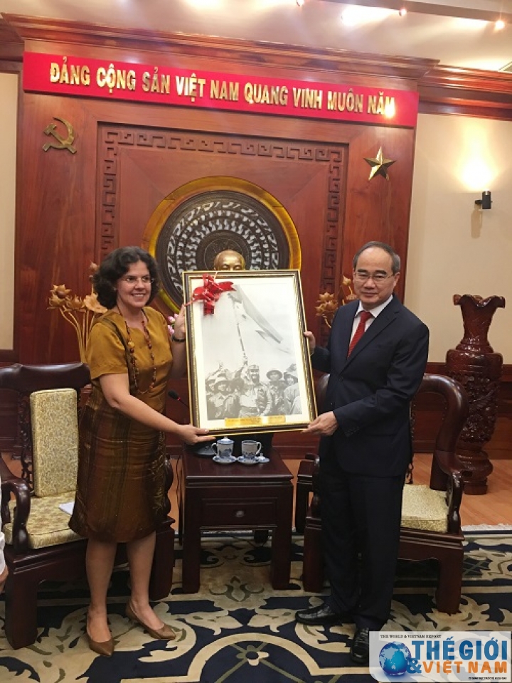 tan dai su lianys tores rivera cuba may man co duoc nguoi ban tot nhu viet nam