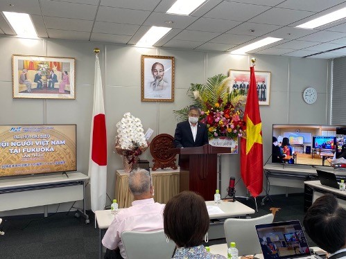       Tổng Lãnh sự Vũ Bình phát biểu chúc mừng Đại hội  