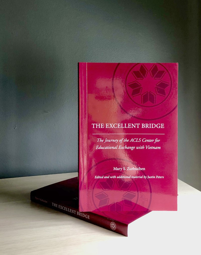 Ra mắt cuốn sách The Excellent Bridge về CEEVN và chị Minh Kauffman