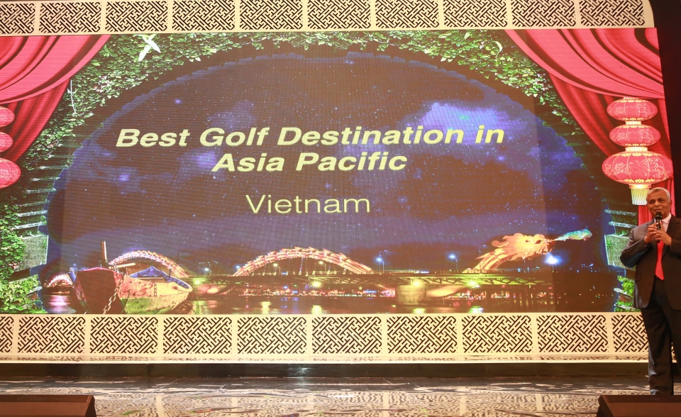 du lich golf con ga de trung vang cua nhieu nuoc chau a