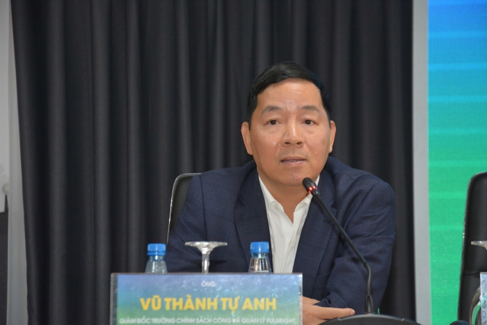 phat trien tp ho chi minh tro thanh trung tam tai chinh khu vuc va quoc te