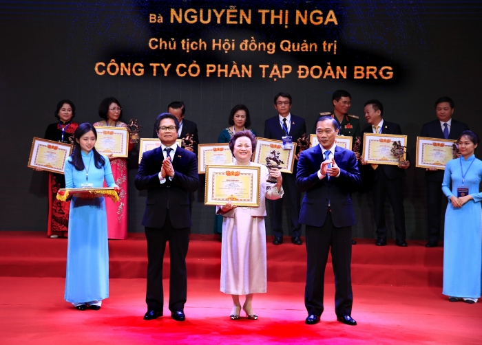 vinh danh 100 doanh nhan viet nam tieu bieu cup thanh giong 2019