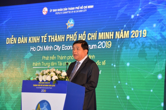 phat trien tp ho chi minh thanh trung tam tai chinh 6 ly do khong nen tri hoan