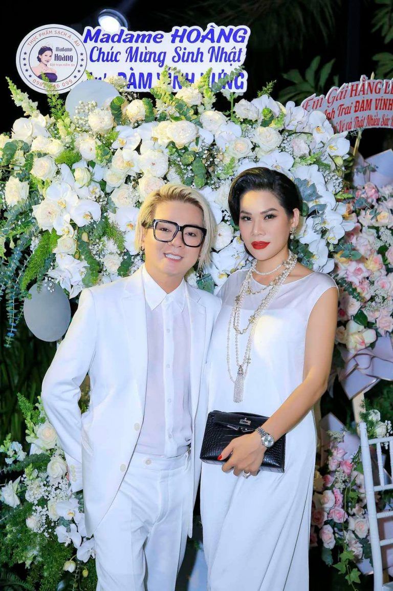 Hoa khôi Hương Hoàng và dàn sao hội ngộ sinh nhật ca sĩ Đàm Vĩnh Hưng