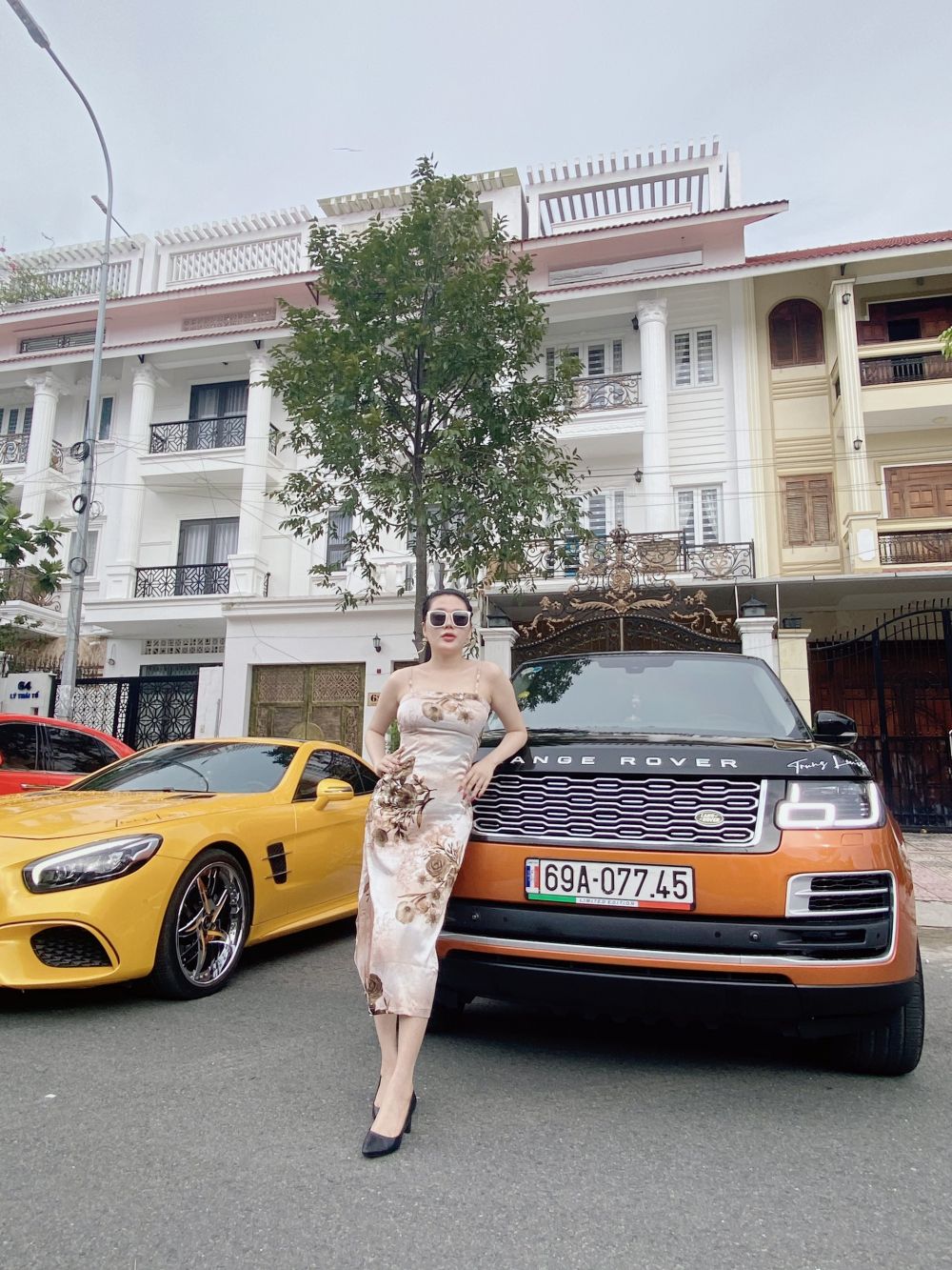 Tò mò siêu xe 40 tỷ của Nữ doanh nhân Việt - Bí mật chọn màu xe là gì?