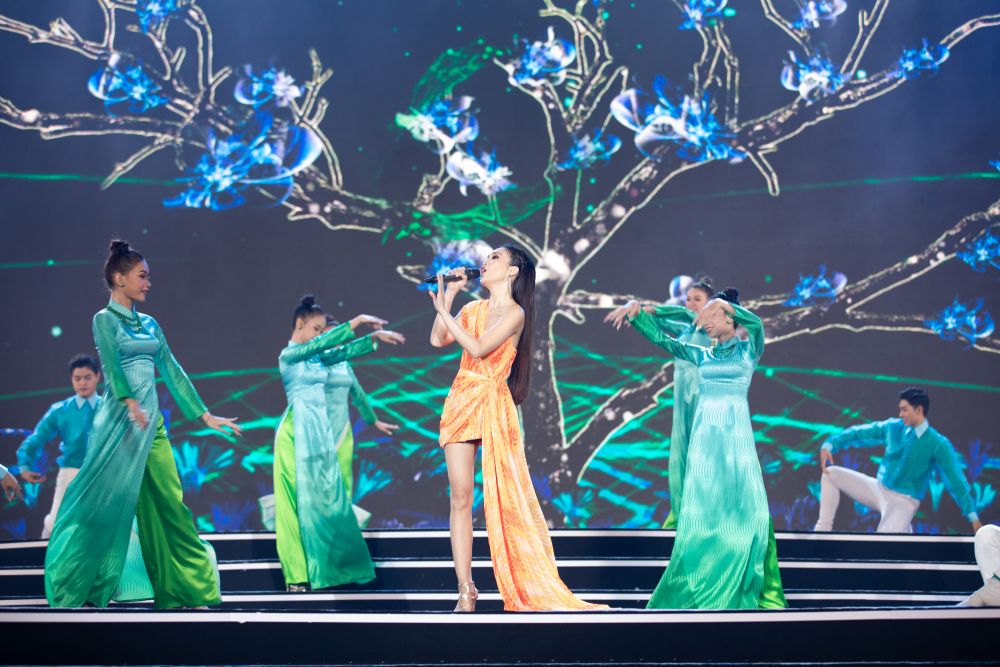 hoa hau viet nam 2020 diem ten 35 co gai xuat sac lot vao dem chung ket toan quoc