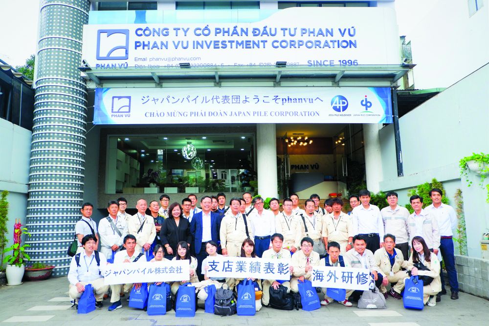 undefined Phan Vũ - Japan Pile: Cùng sánh bước để vươn xa