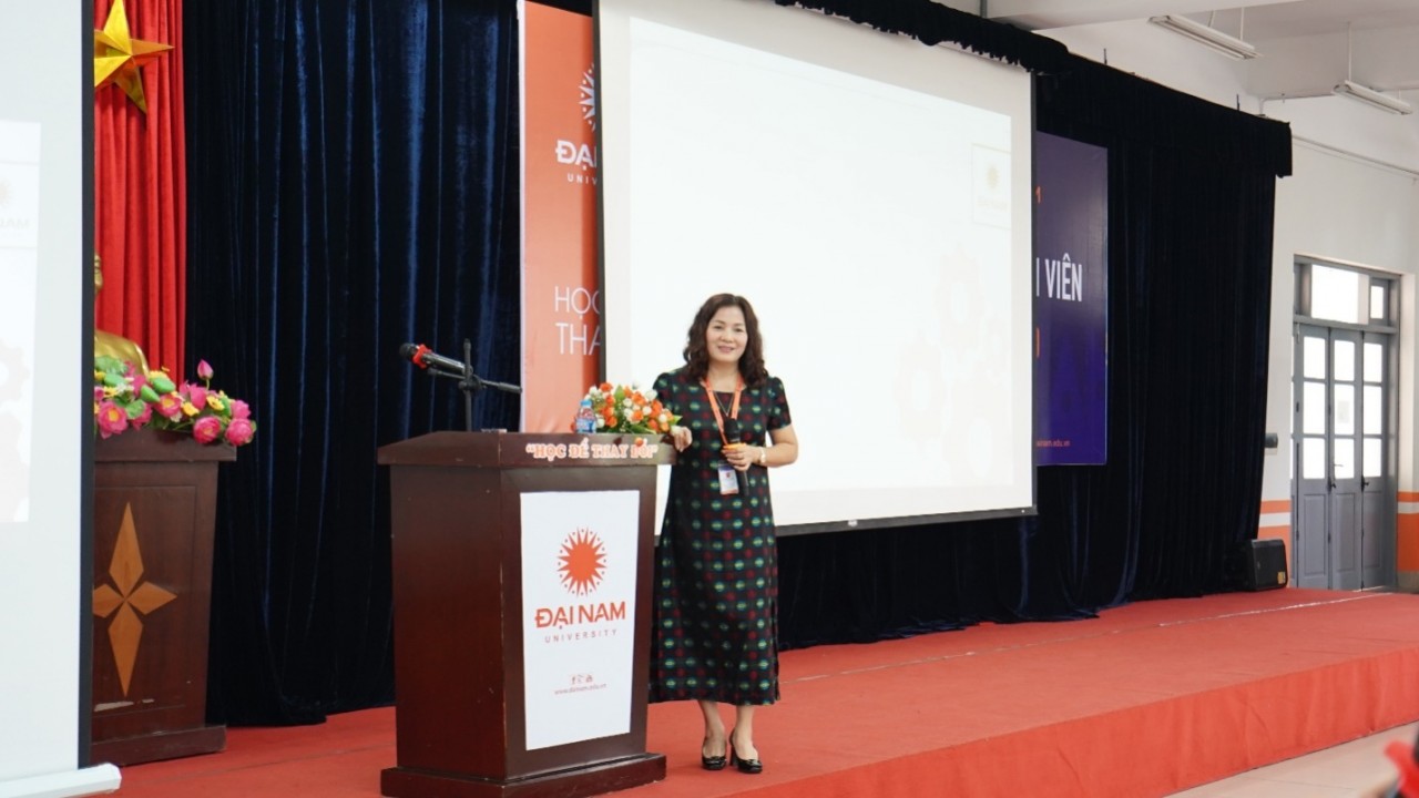 Khoa Ngôn ngữ và Văn hóa Nhật Bản: Tưng bừng 'Chào Tân sinh viên K15'