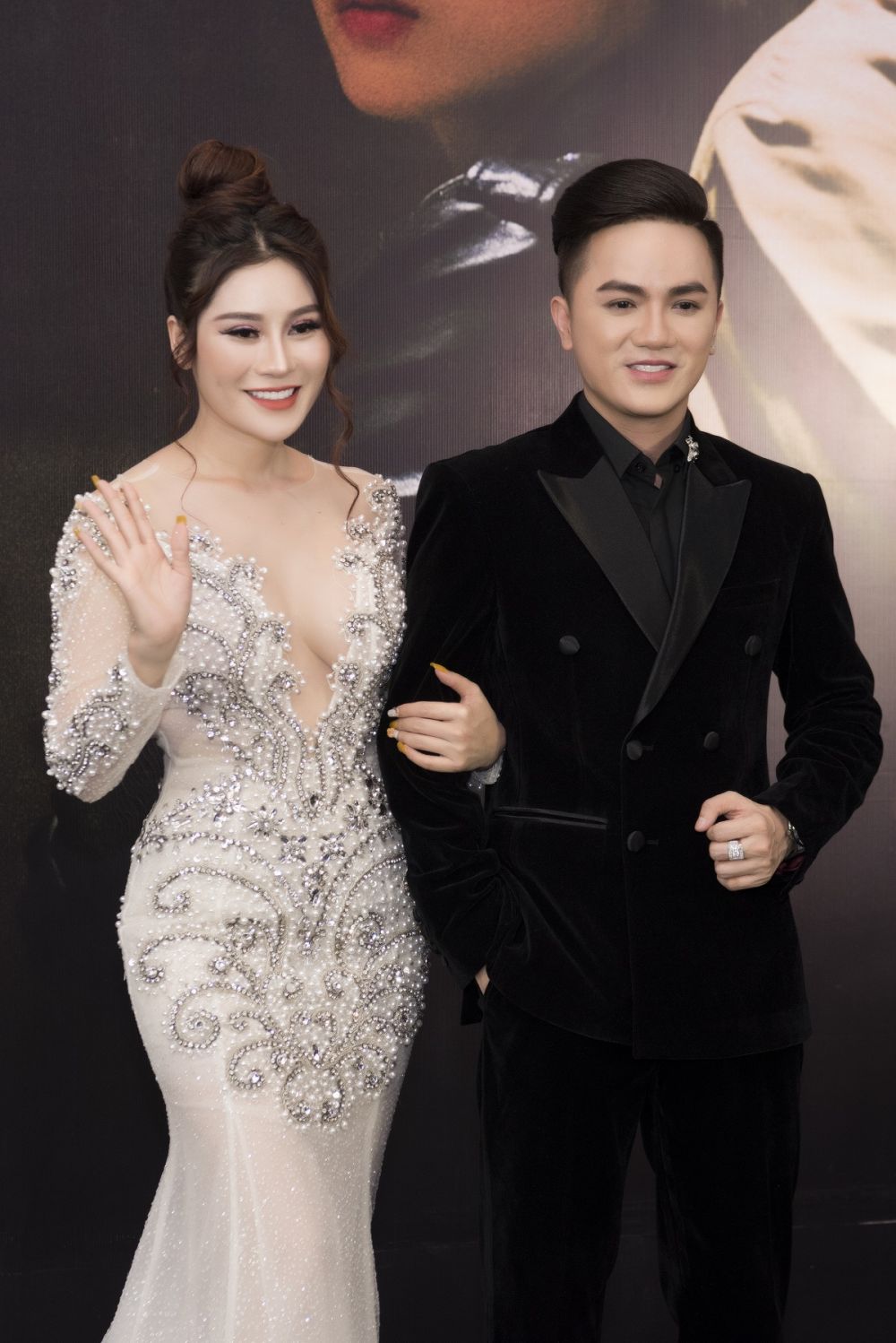 Ca sĩ Khưu Huy Vũ ra mắt MV mới với “cú twist” bất ngờ ca si khuu huy vu ra mat mv moi voi cu twist bat ngo