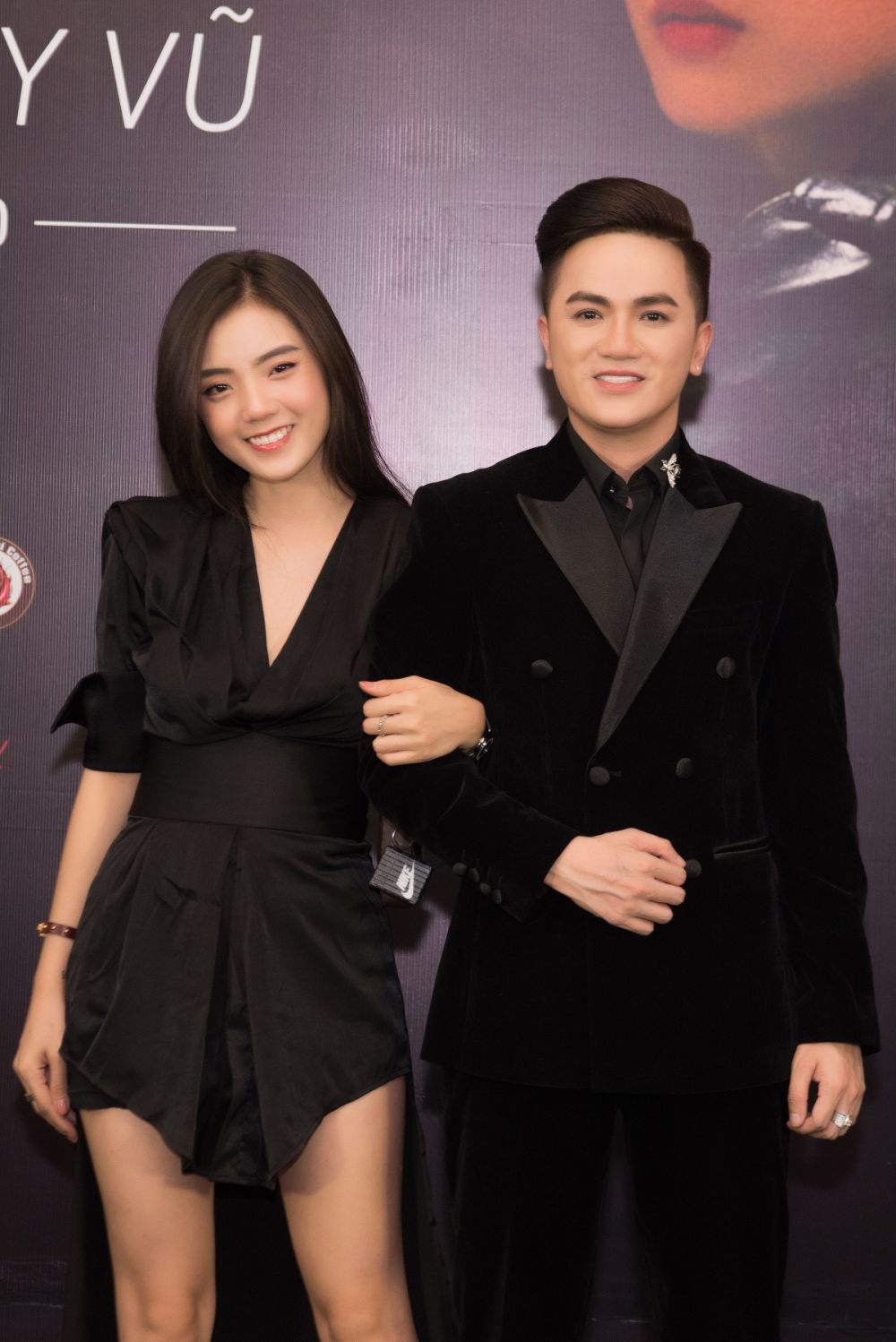 Ca sĩ Khưu Huy Vũ ra mắt MV mới với “cú twist” bất ngờ ca si khuu huy vu ra mat mv moi voi cu twist bat ngo