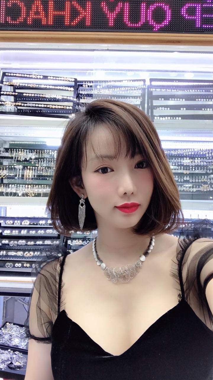 undefined Doanh nhân 8X Huỳnh Thanh Tuyền: Làm giàu từ kinh doanh trang sức bằng cái tâm