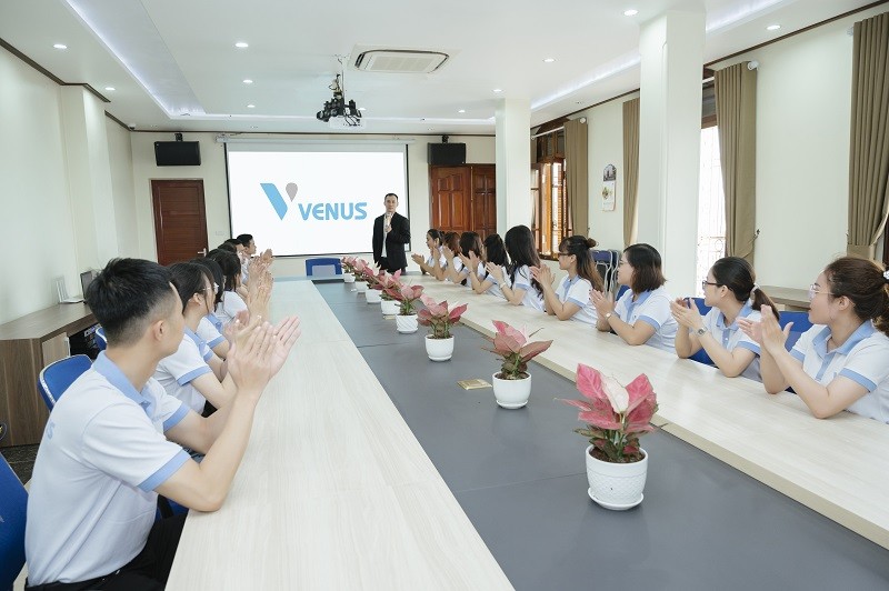 CEO Lê Minh Khoa với triết lý kinh doanh 'không ngừng sáng tạo thì sẽ không bị diệt vong'