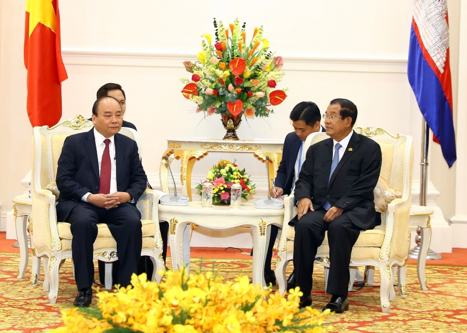 Thủ tướng Chính phủ Nguyễn Xuân Phúc ăn trưa làm việc với Thủ tướng Campuchia Hun Sen thu tuong chinh phu nguyen xuan phuc an trua lam viec voi thu tuong campuchia hun sen