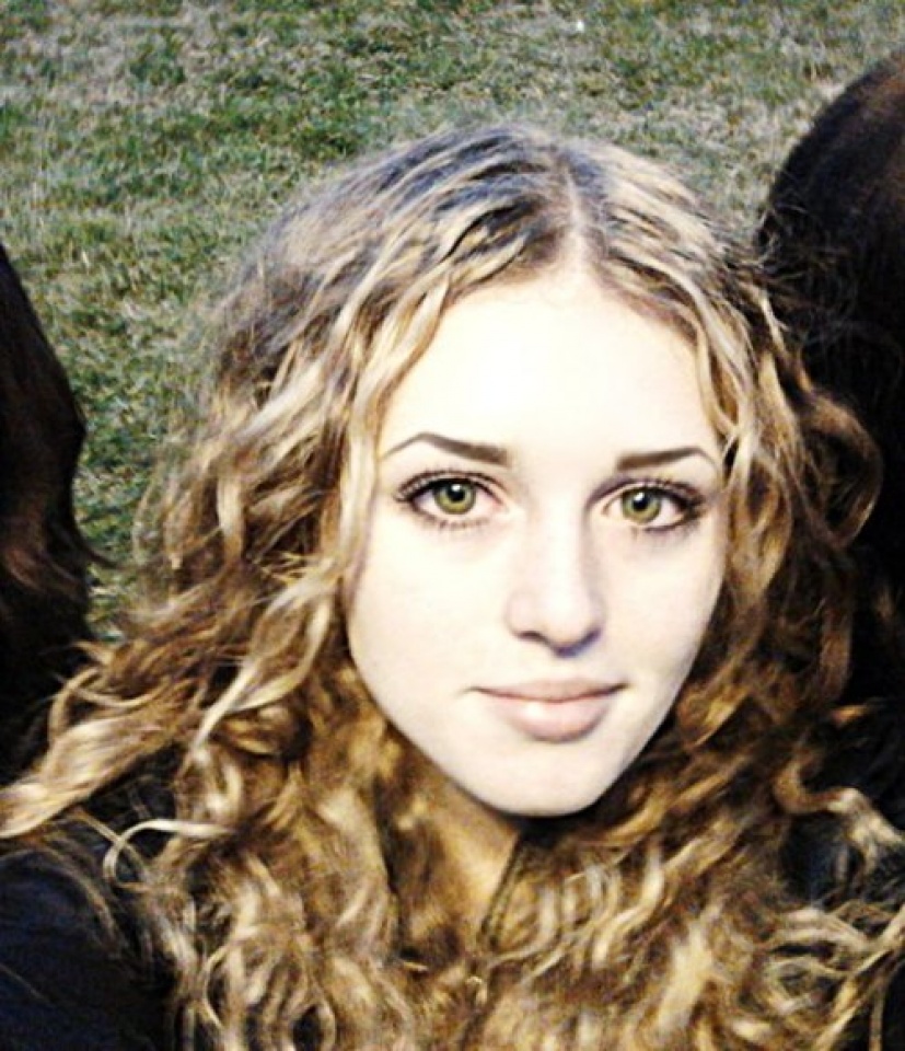 nguoi dep co bap nga duoc ham mo tren toan cau