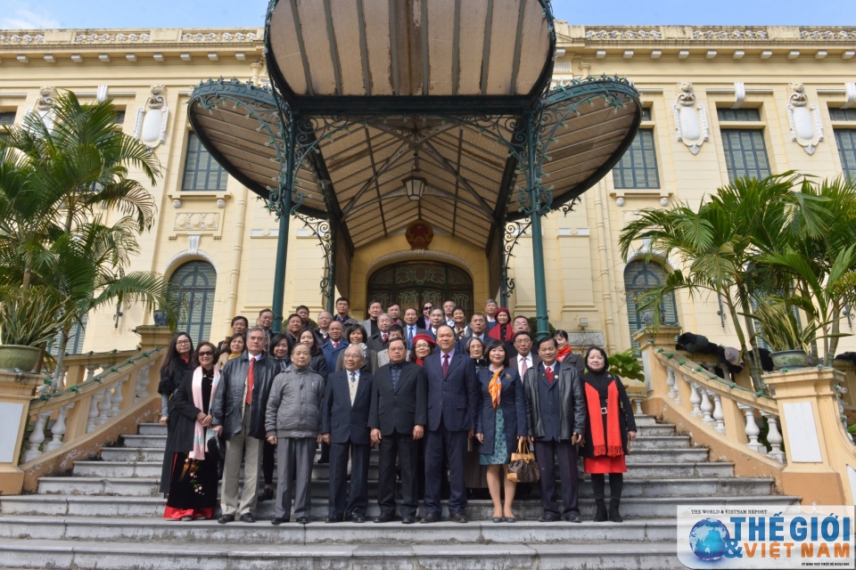 25 nam dong hanh va ket noi cua cac the he can bo lam viec o ukraine