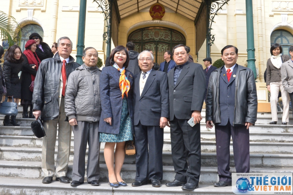 25 nam dong hanh va ket noi cua cac the he can bo lam viec o ukraine