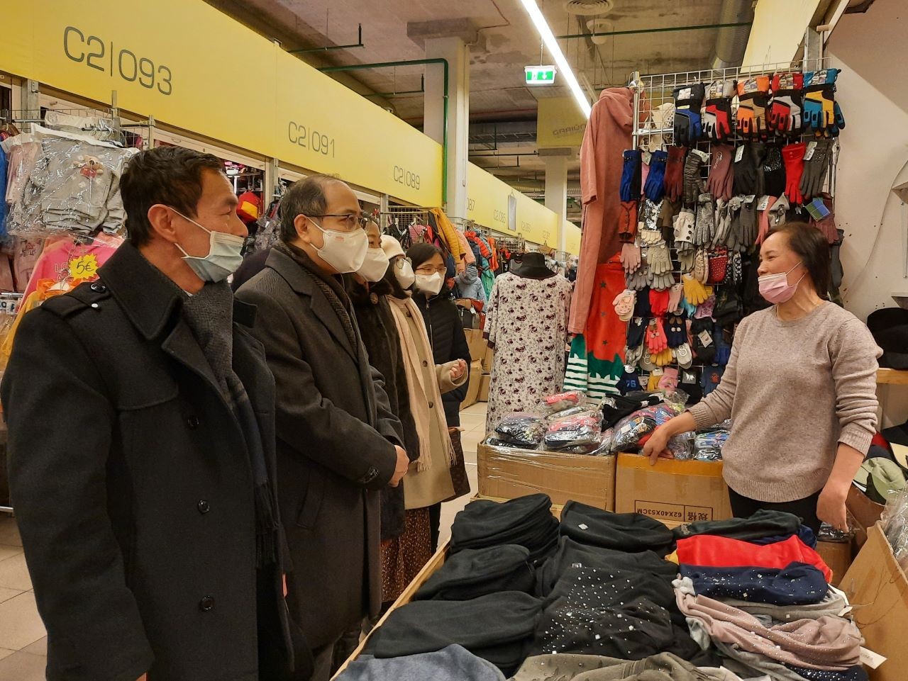 Đại sứ Nguyễn Hùng thăm và làm việc tại Lithuania