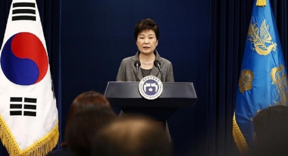 han quoc phan quyet chan dong giu nguyen an buoc toi tong thong