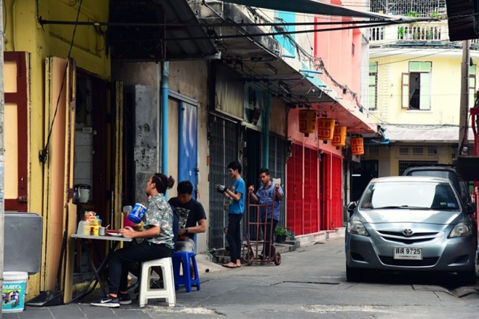 bangkok lam cach mang xe dap de thoat ac mong un tac