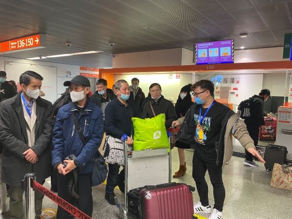 Cập nhật. Hai chuyến bay sơ tán công dân Việt Nam ở Ukraine khởi hành vào chiều 12/3