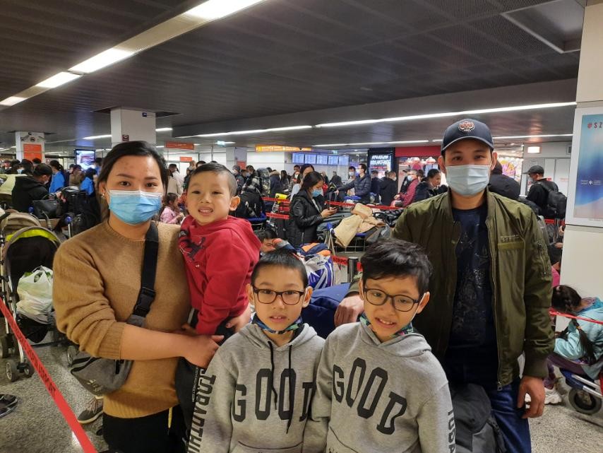 Chuyến bay miễn phí thứ ba đưa 259 người Việt ở Ukraine từ Ba Lan về nước