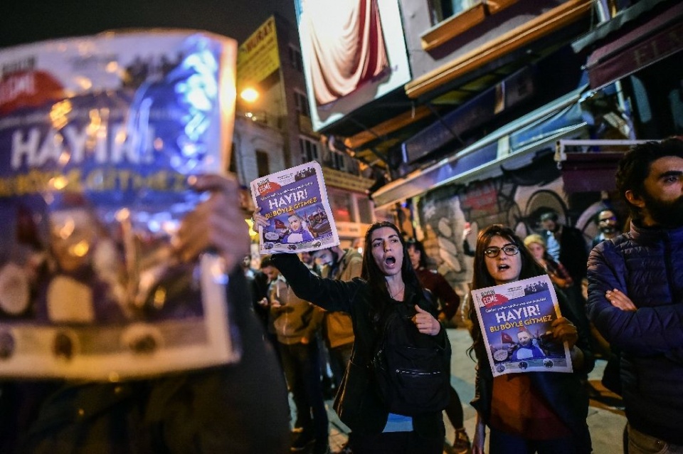 Thổ Nhĩ Kỳ chia rẽ sâu sắc sau trưng cầu ý dân tho nhi ky chia re sau sac sau trung cau y dan