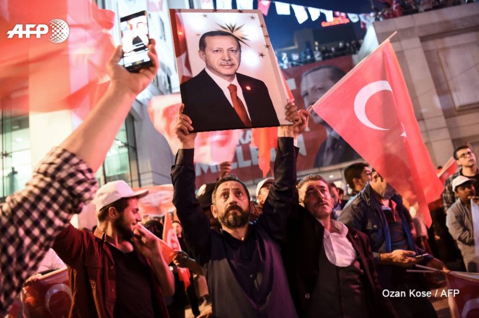 Thổ Nhĩ Kỳ chia rẽ sâu sắc sau trưng cầu ý dân tho nhi ky chia re sau sac sau trung cau y dan