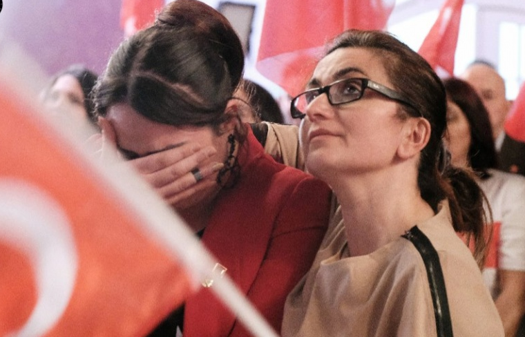 tho nhi ky chia re sau sac sau trung cau y dan