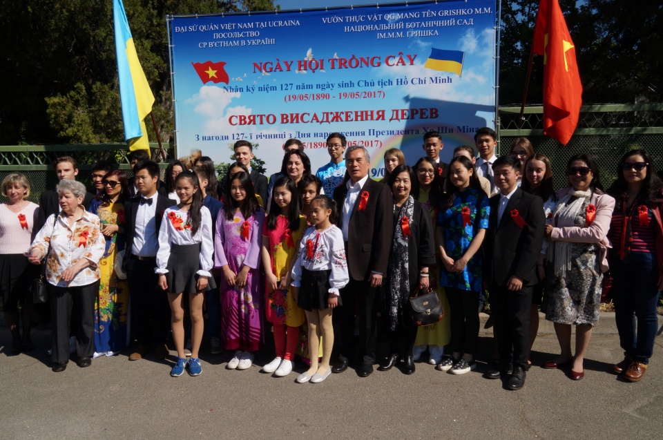 truyen thong trong cay de nho on nguoi tai ukraine