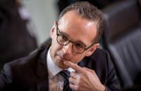 ngoai truong duc thuan song phuong loi da phuong