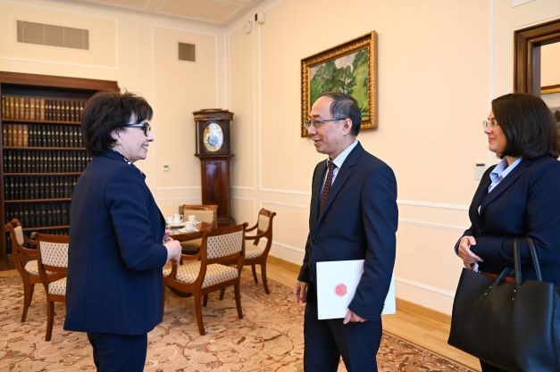Đại sứ Nguyễn Hùng gặp và làm việc với Chủ tịch Hạ viện Ba Lan. (Nguồn: Kancelaria Sejmu, Anna Starzyk)