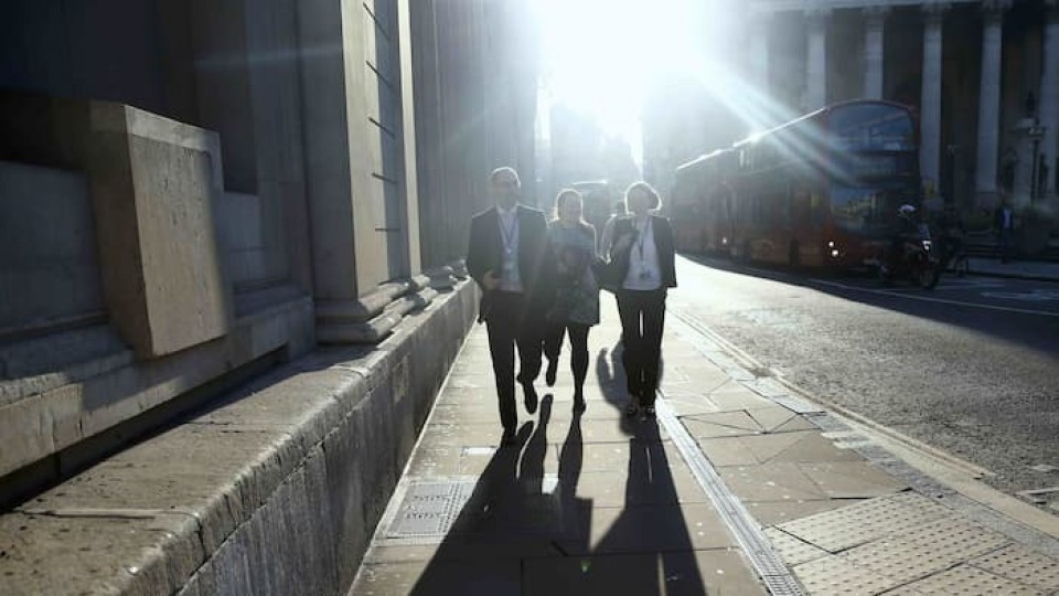 cac ngan hang lon bat dau dich chuyen ra khoi anh