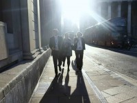 nhieu nuoc chao moi cac ngan hang chuyen tru so khoi anh