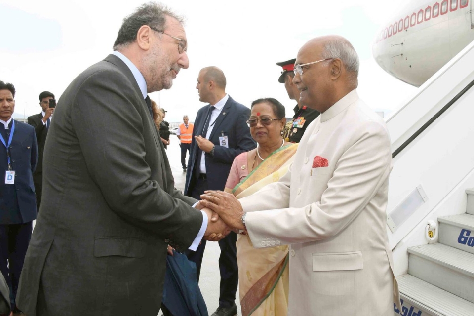 tong thong an do cong du nhieu nuoc au my