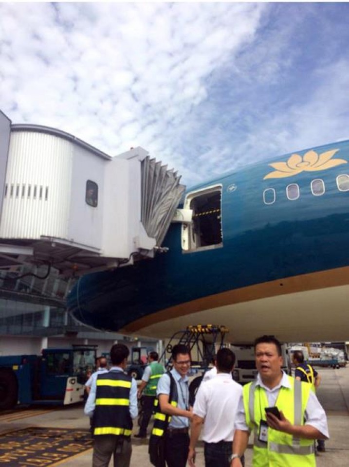 may bay toi tan nhat cu a vietnam airlines gap su co ky thuat