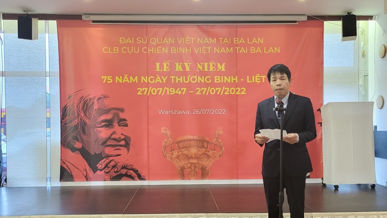 Kỷ niệm 75 năm ngày thương binh liệt sỹ tại Ba Lan
