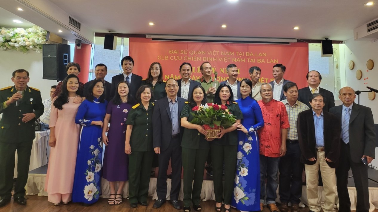 Kỷ niệm 75 năm ngày thương binh liệt sỹ tại Ba Lan