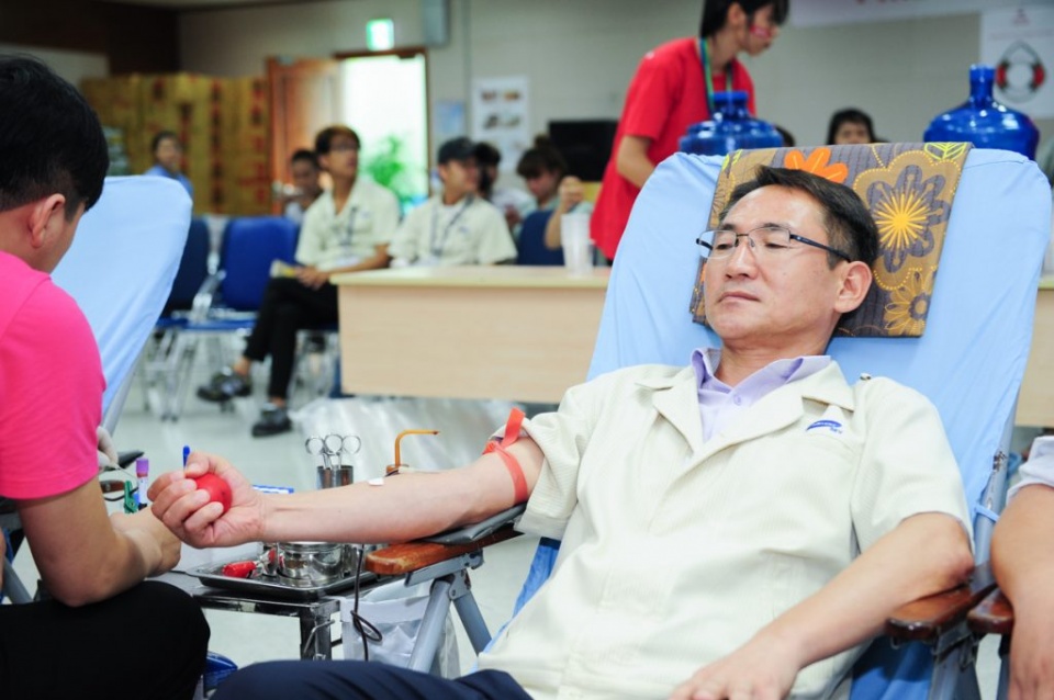 giam doc samsung viet nam lang nghe giai bay cua cha me nhan vien